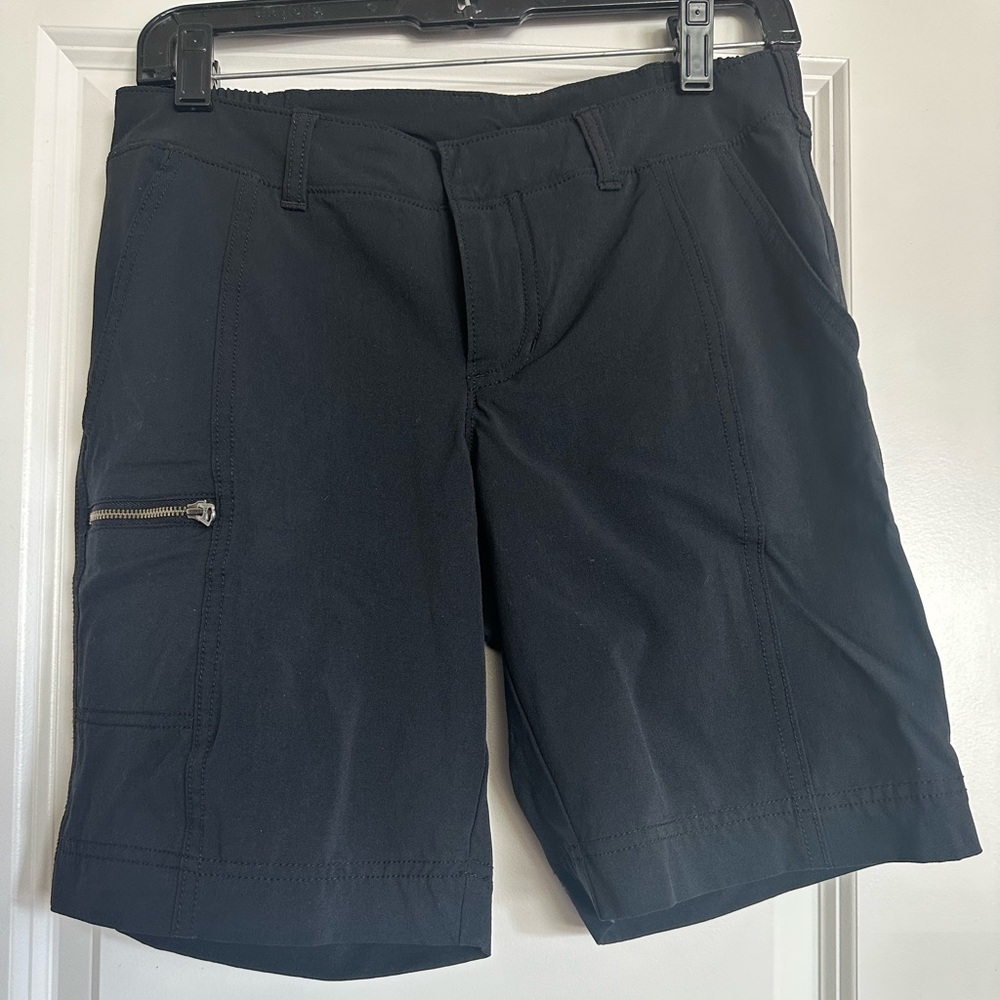 Athleta hiking shorts